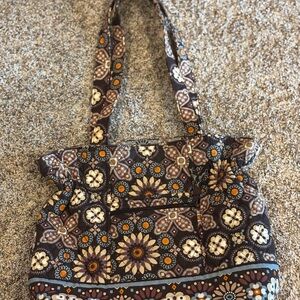21. Vera Bradley Geometric Floral Quilted Bag NWOT
